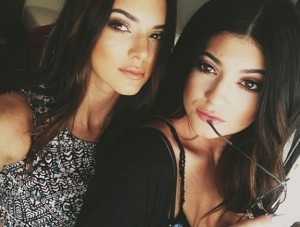 kendall-kylie-jenner-instagram-selfie-guide-main