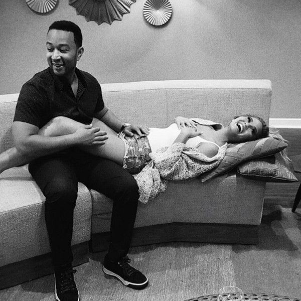 rs_600x600-151012171103-600-john-legend-chrissy-teigen-mv-101215