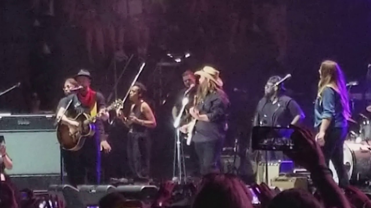 WATCH: Justin Timberlake And Chris Stapleton "Tennessee