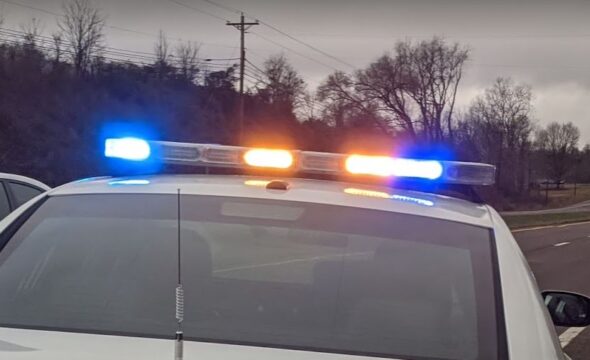 Woman briefly escapes, damages windows of deputy’s vehicle