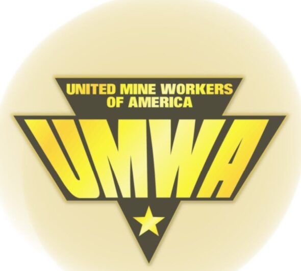 UMWA President Cecil Roberts retires