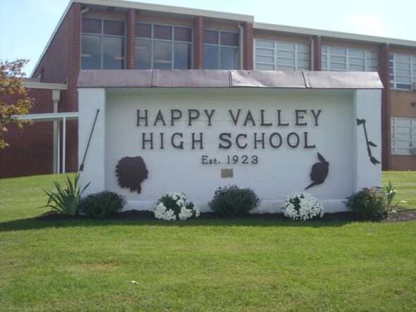 One person in custody after threats to Happy Valley High School