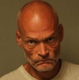 Police: Intoxicated stranger tries to kidnap 4-year-old from playground
