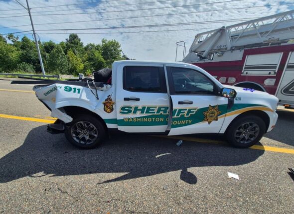 Deputy injured in North Roan Street crash
