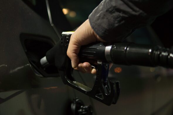 Gasoline prices continue upward march in VA and TN