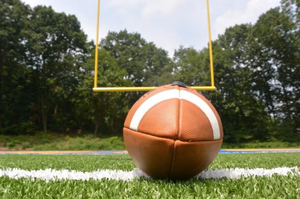 TN High alum nails $1.5 million field goal before UT-Texas game